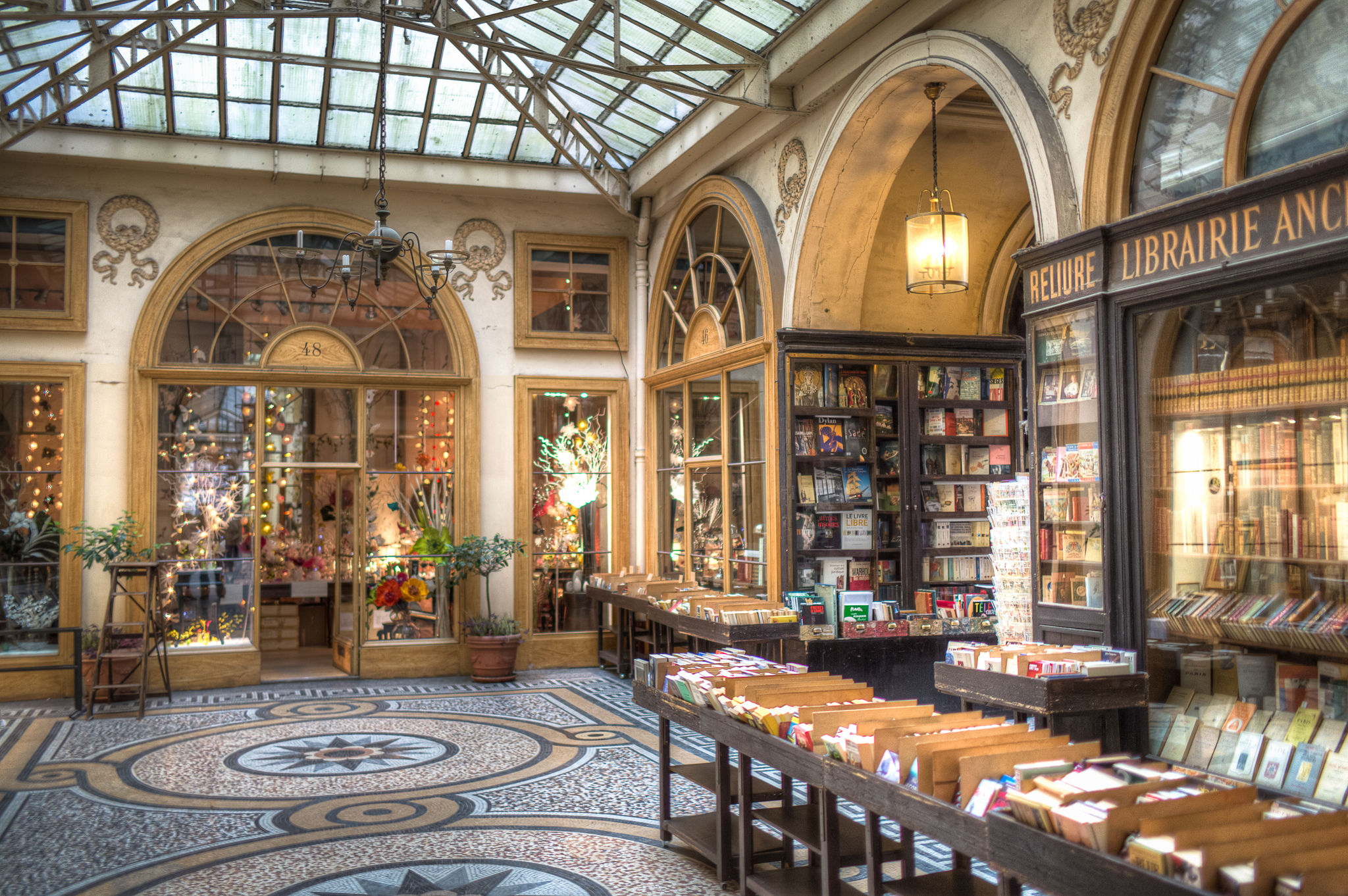 Galerie Vivienne at night. Photo by Chris Chabot via Flickr Creative Commons.