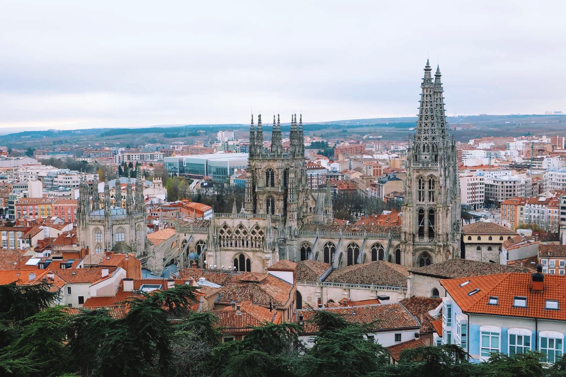 Burgos Cathedral from the Castle / Photo: Superminimaps