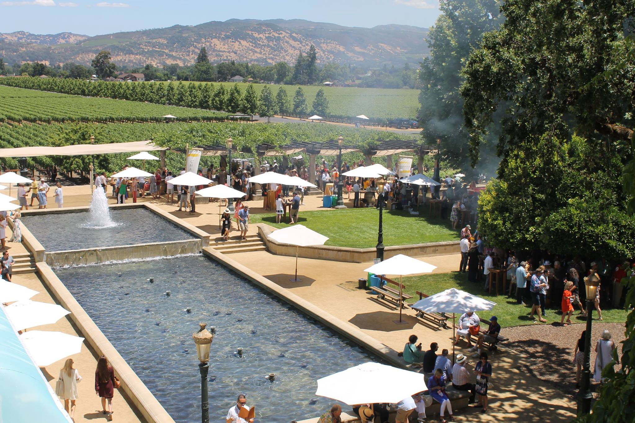 Auction Napa Valley Barrel Auction at Inglenook. | Photo vía Inglenook's FB.